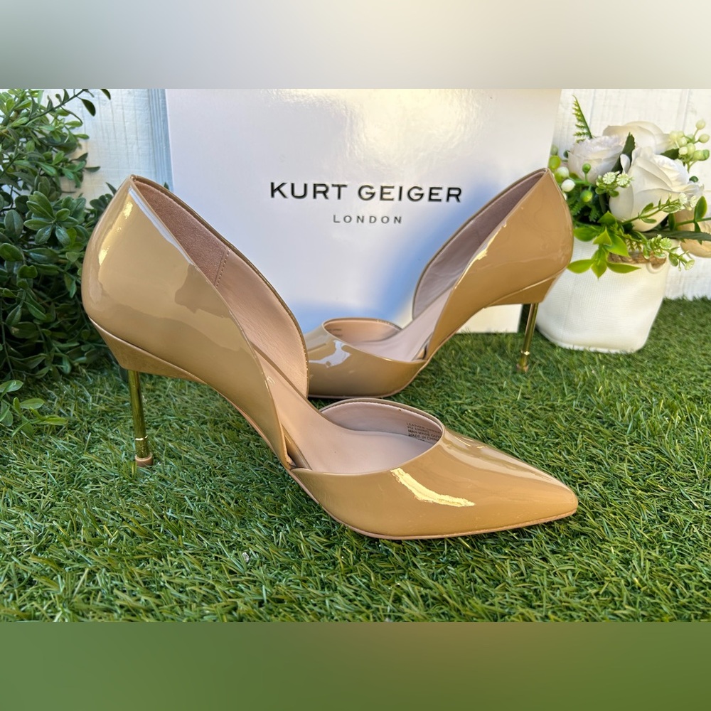 KURT GEIGER LONDON
BOND HEELS blush Patent Leather Heels Sz 8.5 3 1/4" NEW/box